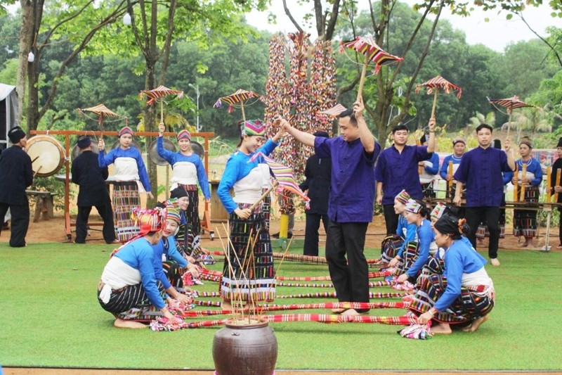 lang van hoa cac dan toc viet nam