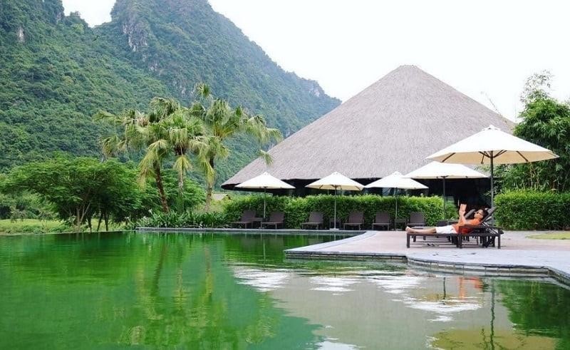 suoi nuoc nong hoa binh