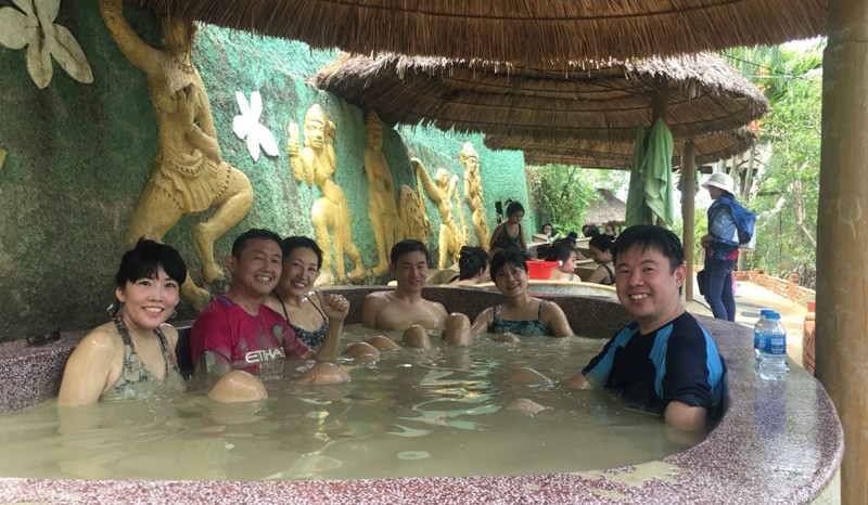 suoi khoang nong thap ba
